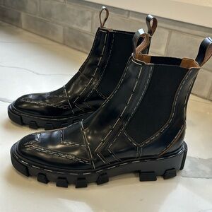 Balenciaga Lug Boot NWOT
